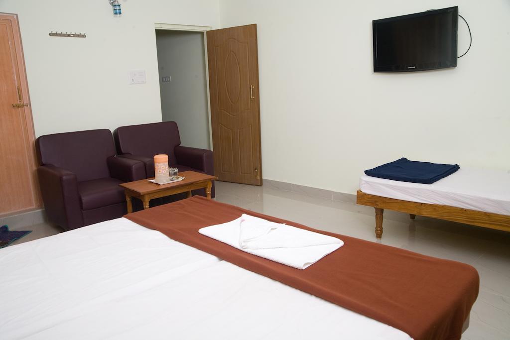 Vihas Inn Τιρουπάτι Εξωτερικό φωτογραφία